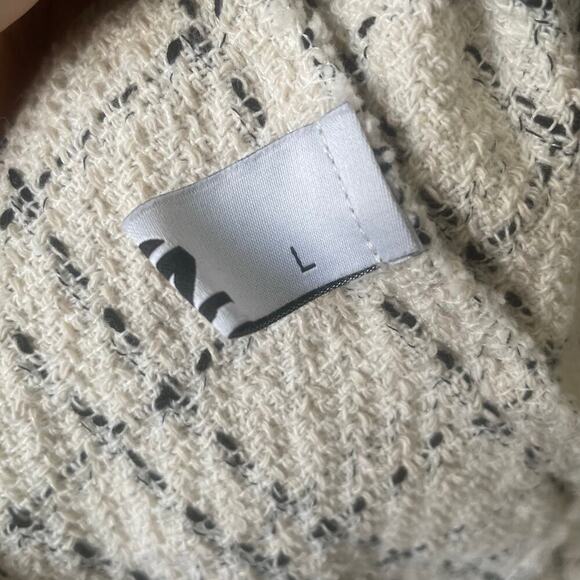 Checkered Flannel Long Sleeve Women’s Shirt Cream Blue Embroidered Size L - Picture 4 of 6